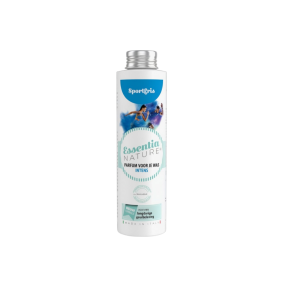 De geur van Sportfris is fris, sprankelend en krachtig helder. Dit is dé wasparfum voor sportkleding.